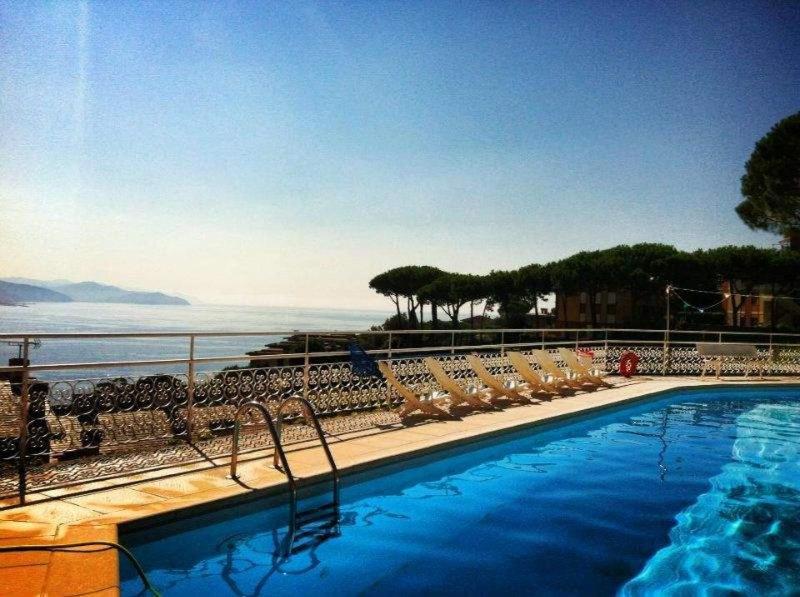 Residence Portofino Est Рапало Екстериор снимка