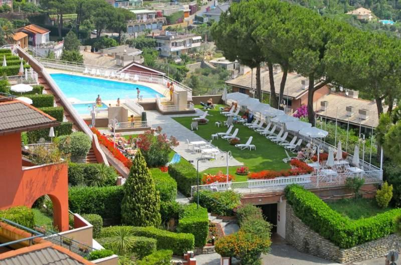 Residence Portofino Est Рапало Екстериор снимка